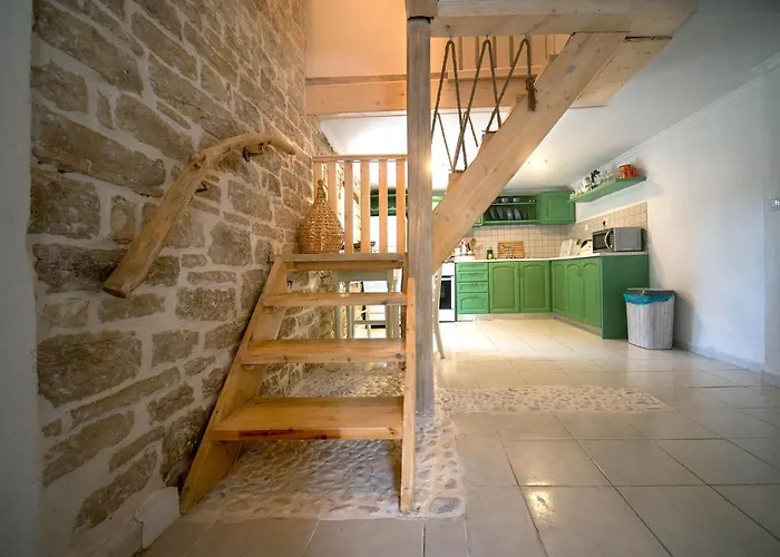 Country House *